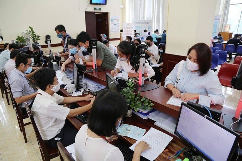 Nghị quyết 07: Biên chế và chỉ tiêu hợp đồng lao động khối chính quyền thành phố Hà Nội năm 2025 