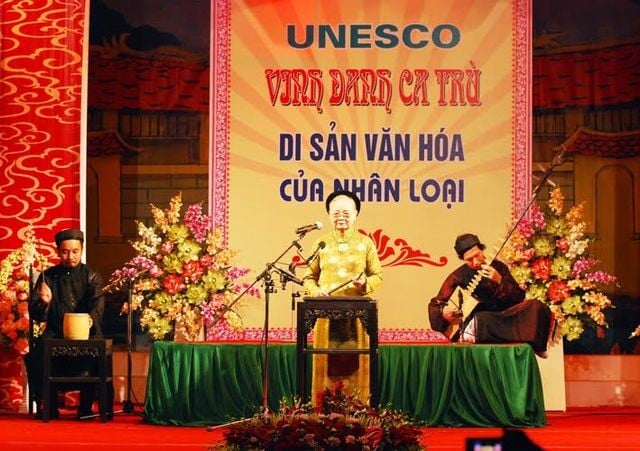Hát Ca trù là gì? Báo cáo di sản Hát Ca trù trong Danh sách bảo vệ khẩn cấp của UNESCO
