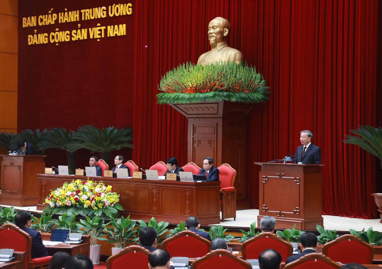Yêu cầu xây dựng mô hình chính quyền hiện đại, gần dân, sát dân và phục vụ nhân dân (Hình ảnh từ Internet)