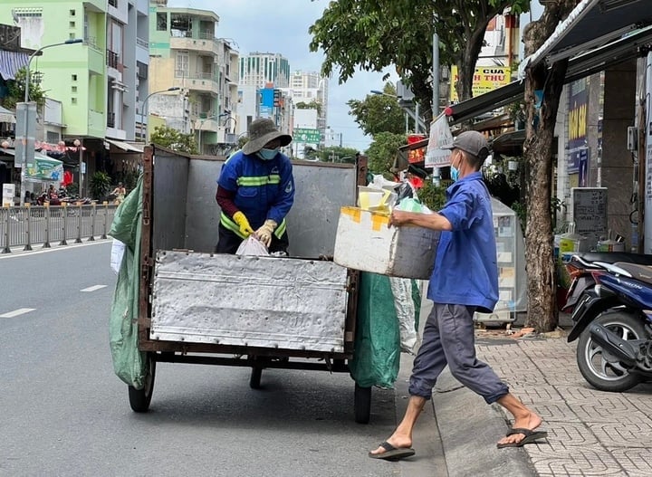 Từ 01/6/2025, sẽ thu tiền rác theo số kg trên địa bàn TPHCM (hình ảnh từ Internet)