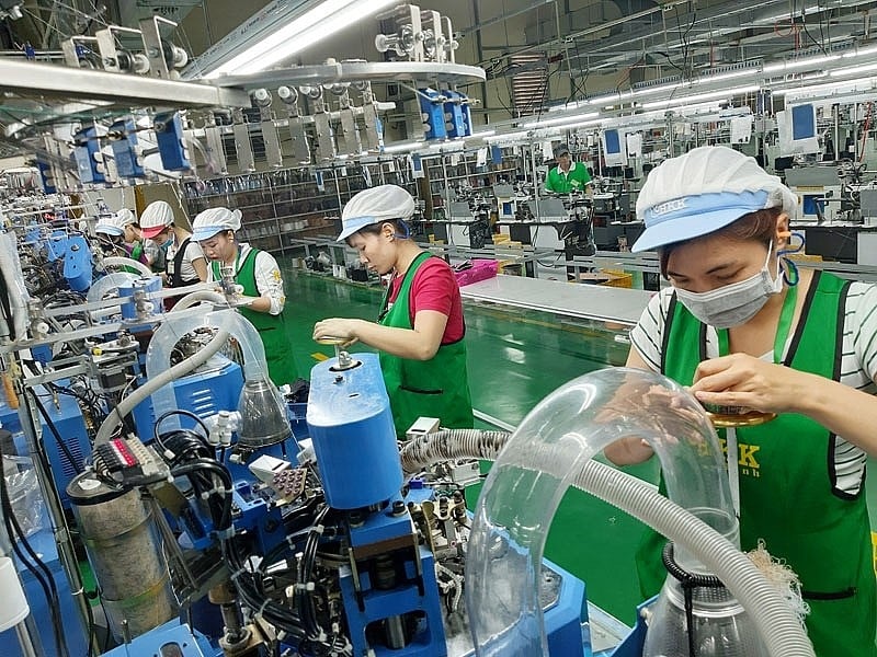 Doanh nghiệp trong KCN hoàn thuế tại cơ quan thuế hay ban quản lý KCN?
