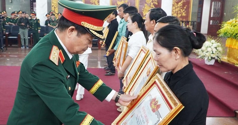 Chính sách đối với sĩ quan tại ngũ hy sinh, từ trần theo Thông tư 25
