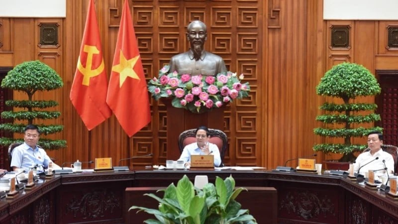 Trình Dự thảo Nghị quyết của Quốc hội thể chế hóa Nghị quyết 68 về phát triển kinh tế tư nhân