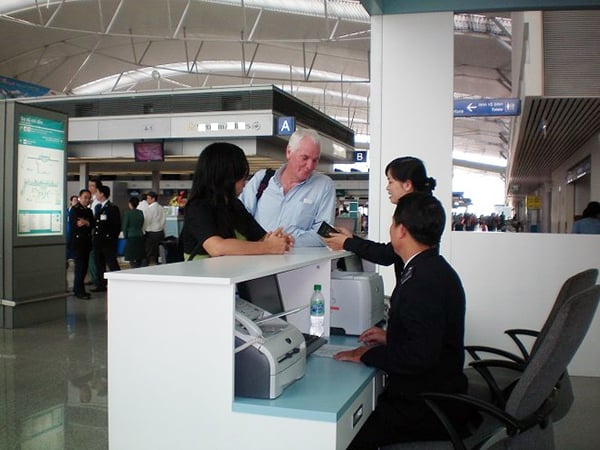 Đề xuất việc miễn thị thực và áp dụng các chính sách ưu đãi thị thực nhập cảnh đối với nhà đầu tư nước ngoài (Hình ảnh từ Internet)