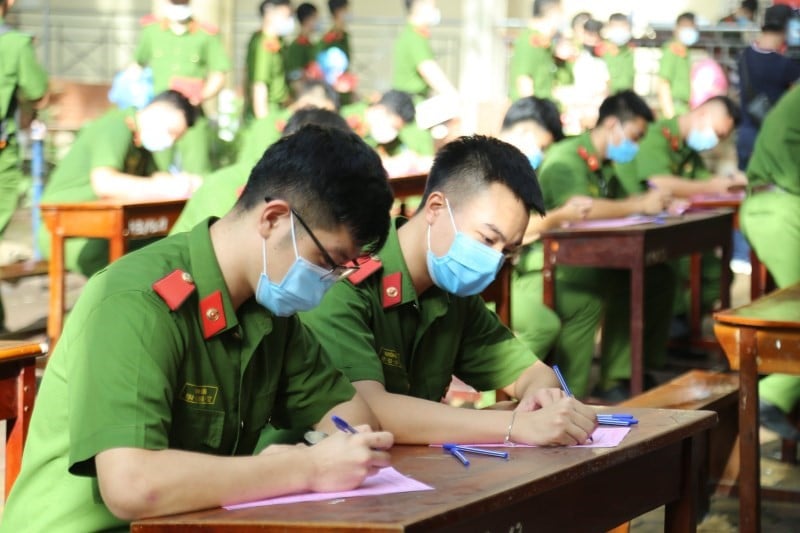 Công bố cấu trúc đề thi văn bằng 2 Công an năm 2025 