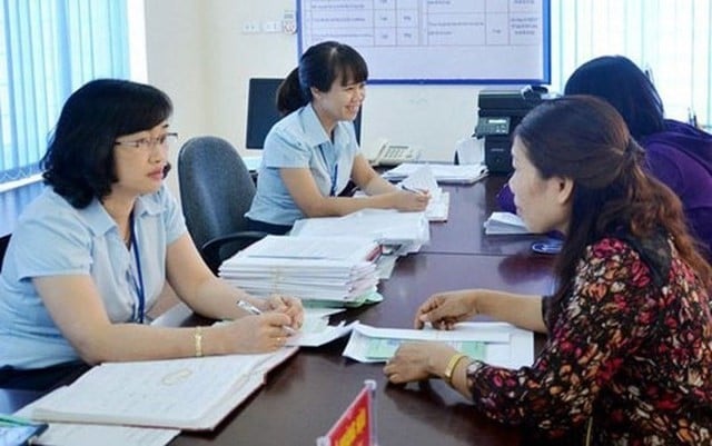 Quyết định 1313: Thủ tục kéo dài thời gian giữ chức vụ đến tuổi nghỉ hưu đối với công chức viên chức lãnh đạo quản lý tại cơ quan của Bộ Giáo dục và Đào tạo