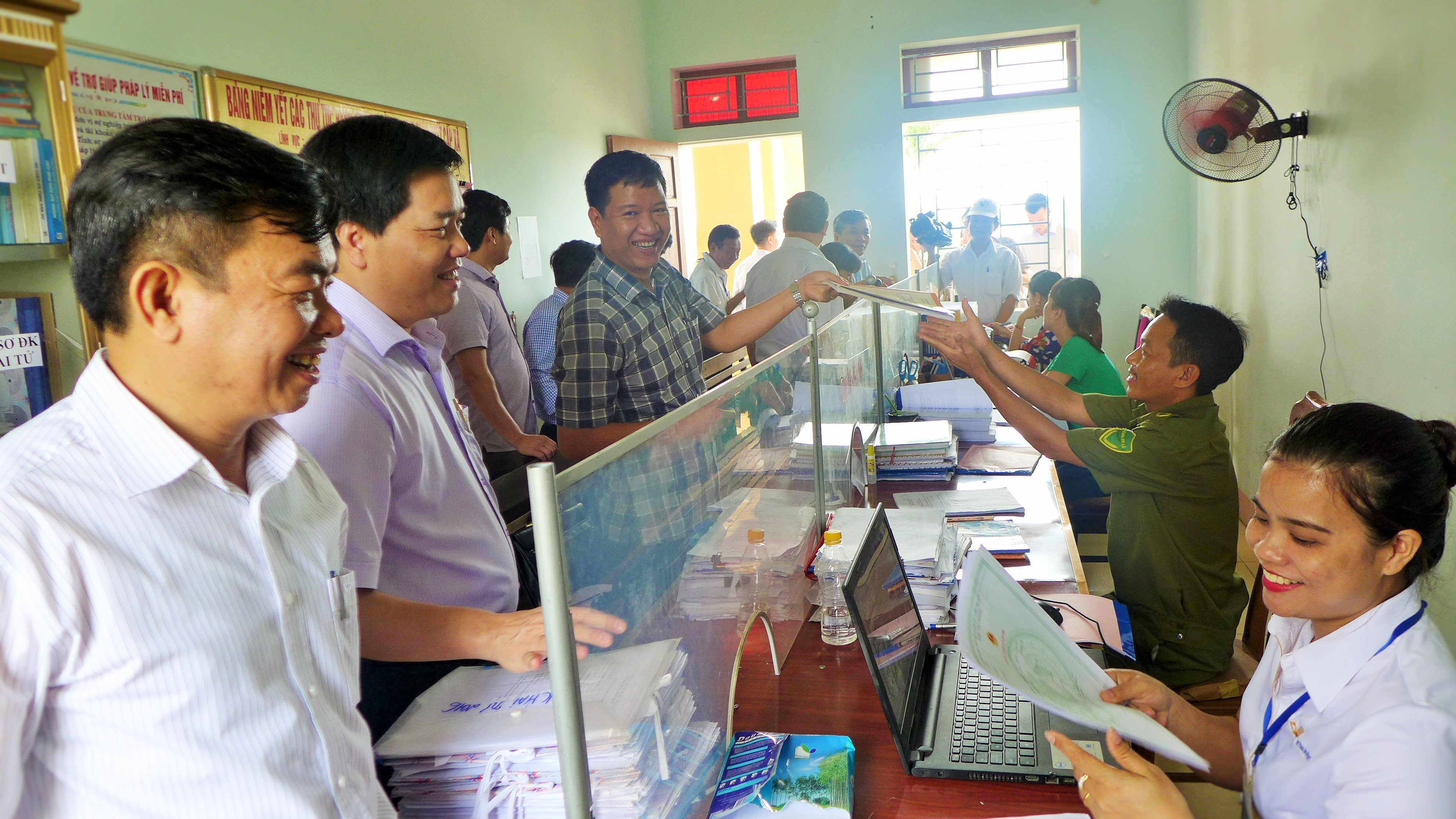 Bộ Nội vụ hướng dẫn thực hiện Nghị định 29/2023 với cán bộ không chuyên trách