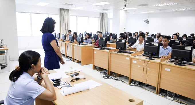 Tạm dừng tiếp nhận các trường hợp trúng tuyển công chức (Hình ảnh từ Internet)
