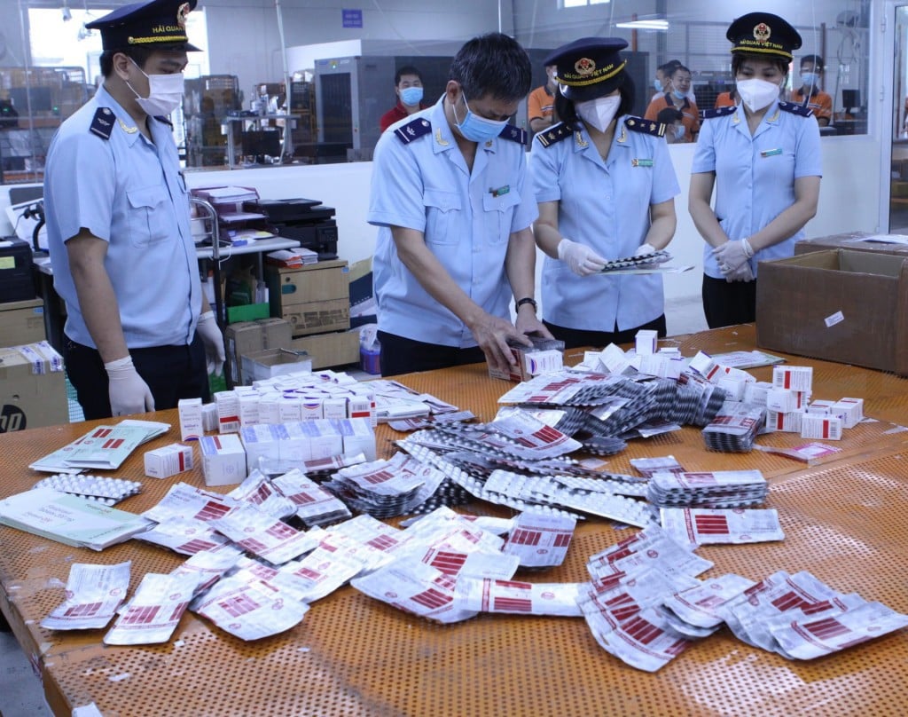 Công văn 3005: Hướng dẫn Công điện 65 về ngăn chặn buôn lậu, gian lận thương mại, hàng giả