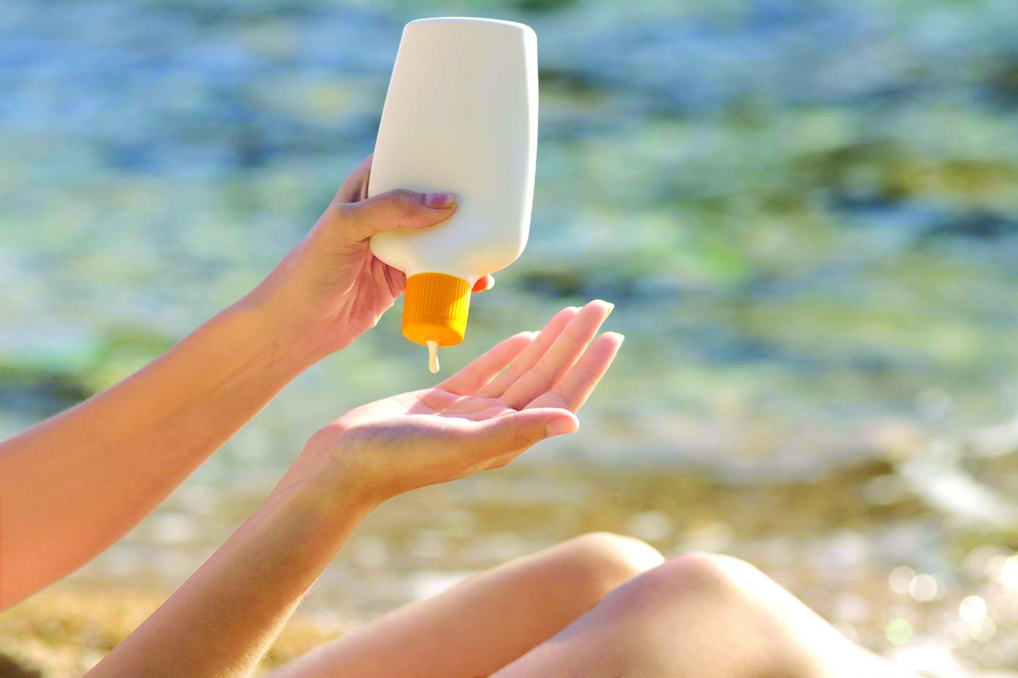 Tăng cường lấy mẫu kem chống nắng để kiểm tra chỉ số SPF