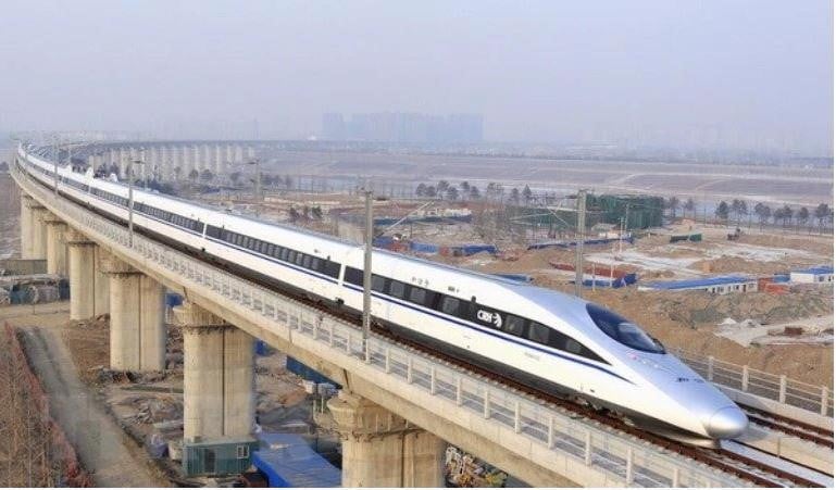 Nghiên cứu đề xuất làm đường sắt cao tốc của Vinspeed