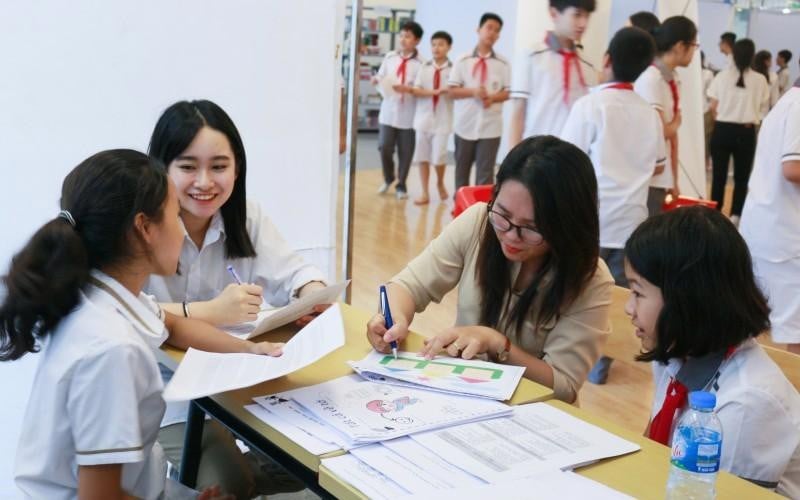 Chương trình bồi dưỡng theo tiêu chuẩn chức danh viên chức tư vấn học sinh