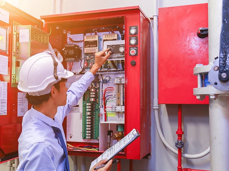 Lộ trình trang bị và kết nối thiết bị truyền tin báo cháy cho nhà ở tại thành phố trực thuộc Trung ương