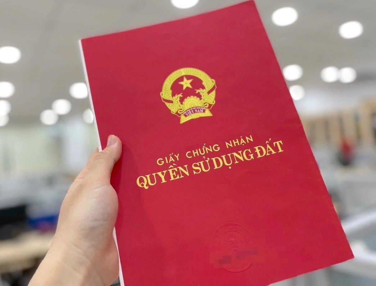 Xác định thành viên hộ gia đình tại thời điểm cấp Giấy chứng nhận quyền sử dụng đất như thế nào?
