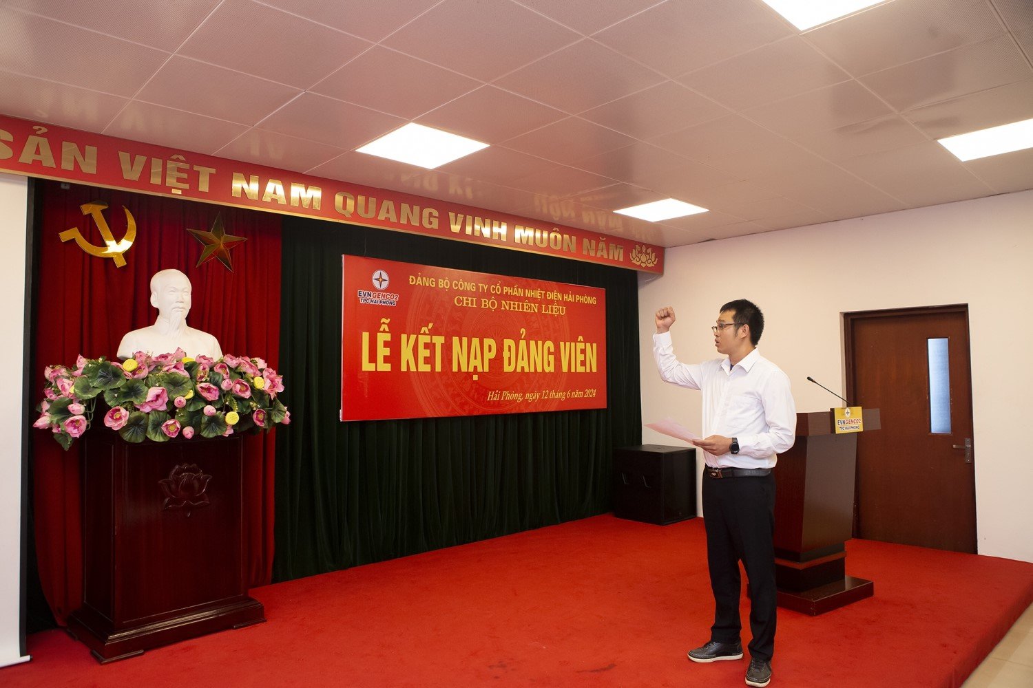 Thực hiện quy định đối với việc giới thiệu và kết nạp người vào Đảng theo Quy định 294-QĐ/TW năm 2025