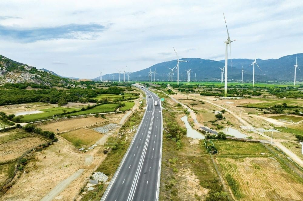 Đầu tư nâng cấp mở rộng các đoạn tuyến cao tốc Bắc - Nam phía Đông theo Thông báo 266