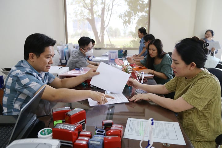 Hướng dẫn mới về điều động viên chức cấp tỉnh và huyện về làm công chức cấp xã mới 