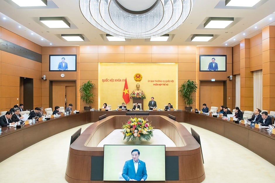 Nghị định về tổ chức cơ quan chuyên môn thuộc UBND cấp tỉnh, xã được ban hành trước 15/6/2025