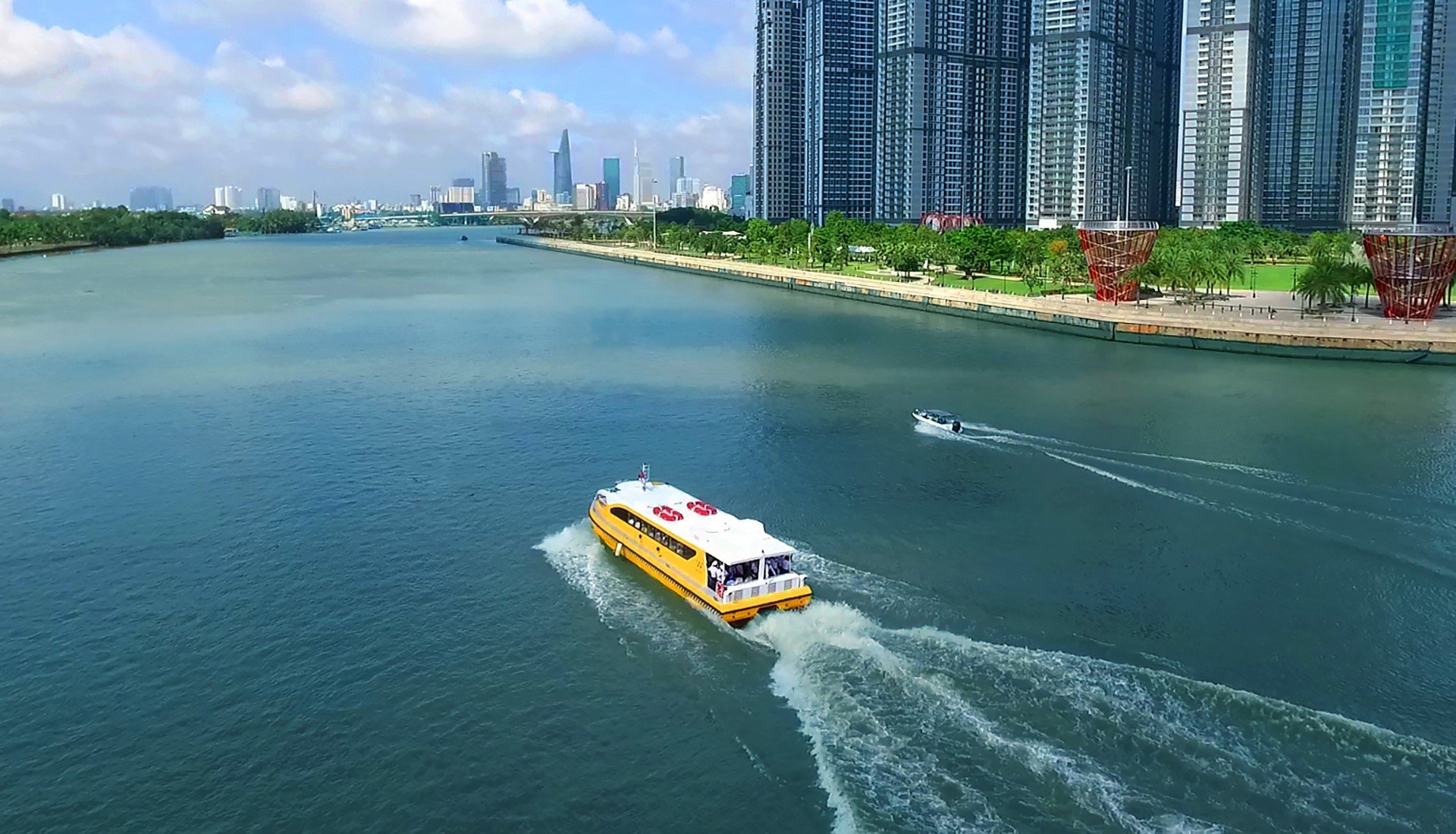 Tăng cường công tác đảm bảo chất lượng an toàn giao thông, lao động và vệ sinh môi trường trong thi công xây dựng công trình trên địa bàn TPHCM