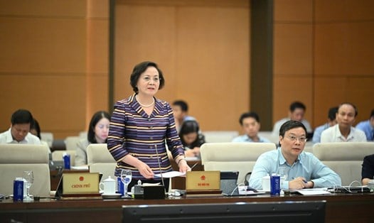 Đề xuất ký hợp đồng lao động với công chức lãnh đạo (Hình ảnh từ Internet)