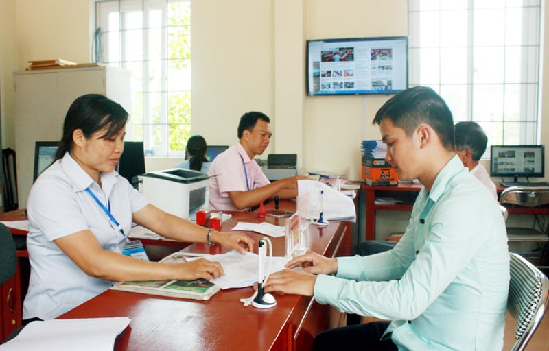 Quy định 301-QĐ/TW: Bố trí cán bộ không chuyên trách thôn, tổ dân phố kiêm nhiệm cấp phó