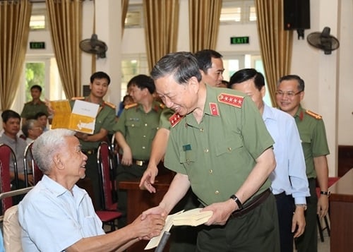 Thủ tục công nhận đối với người bị thương thuộc lực lượng công an đã thôi việc nghỉ hưu từ 01/7/2025 (Hình ảnh từ Internet)