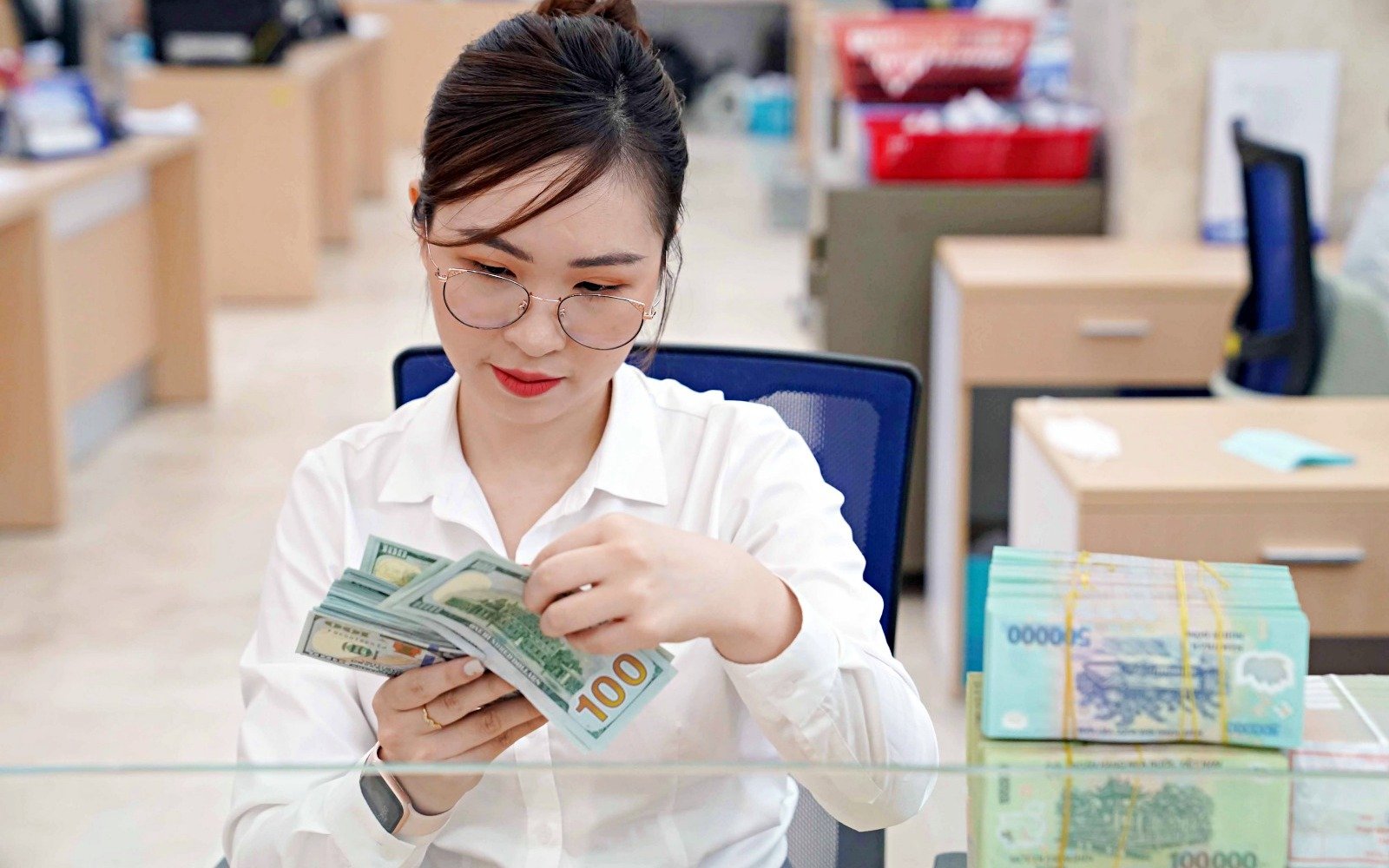 Từ 01/7/2025, cá nhân được vay tối đa 300 triệu đồng khi không có tài sản bảo đảm (Hình ảnh từ Internet)