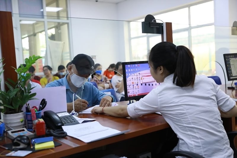 Chính thức người lao động sẽ đóng tối đa 1% tiền lương tháng vào Quỹ Bảo hiểm thất nghiệp từ 01/01/2026 (Hình ảnh từ Internet)