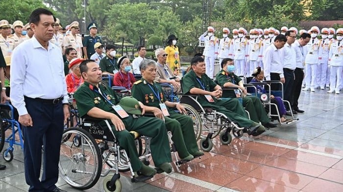 Thủ tục xác nhận và giải quyết chế độ ưu đãi người có công với cách mạng và thân nhân