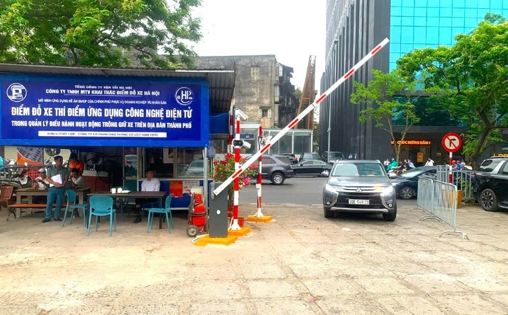 Công văn 5196/BXD-CĐBVN: Triển khai thu phí không dừng tại bến xe, bãi đỗ trong đô thị 