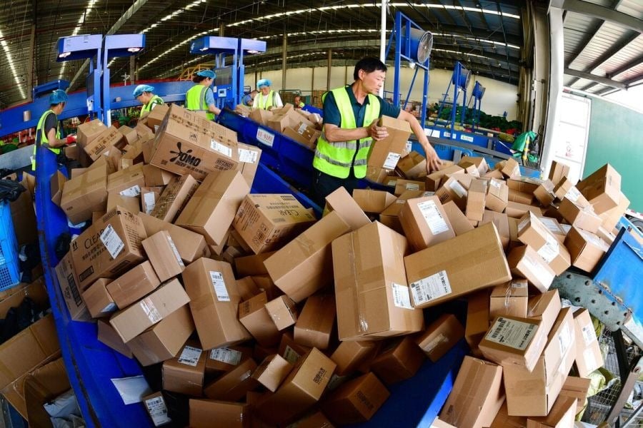 Công văn 1097: Hướng dẫn thuế GTGT hàng nhập khẩu trị giá thấp gửi qua dịch vụ bưu chính, chuyển phát nhanh 