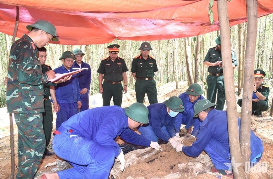 Đề xuất tăng mức phụ cấp Đội tìm kiếm quy tập hài cốt liệt sĩ 