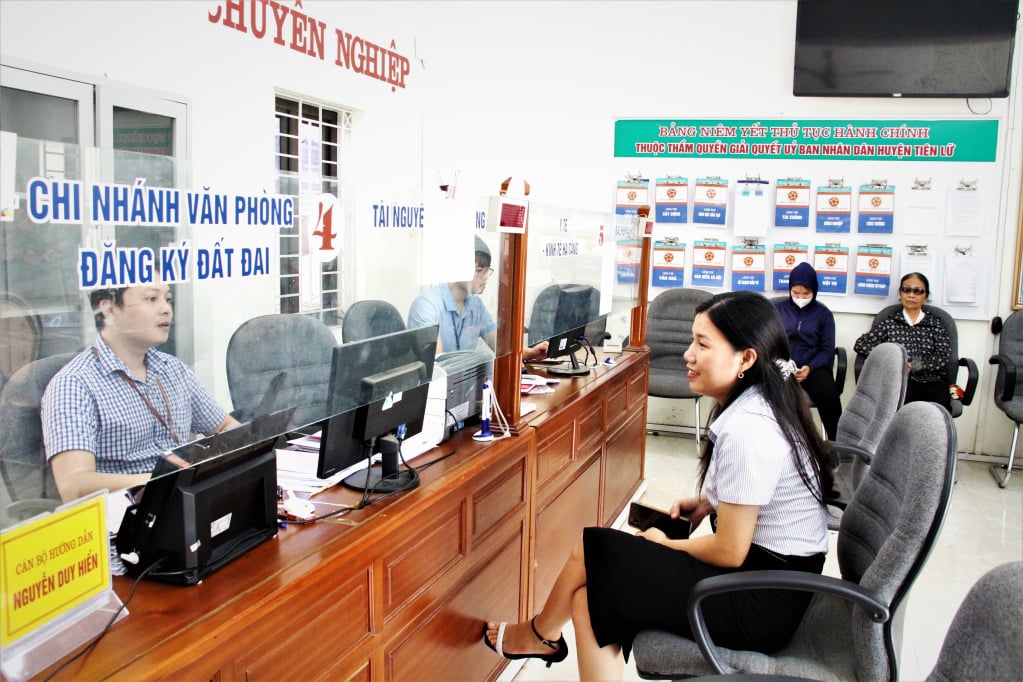 Công chức tập sự được xếp vào ngạch công chức tương ứng với vị trí việc làm tuyển dụng từ ngày 01/7/2025 (Hình ảnh từ Internet)