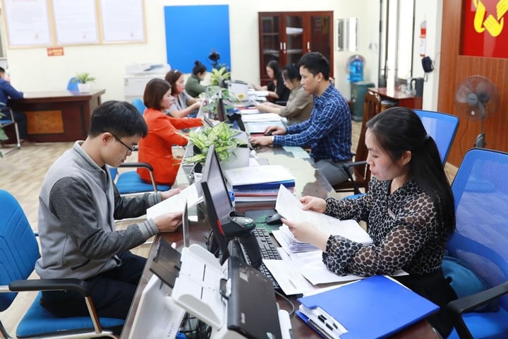 Các trường hợp không ký kết hợp đồng thực hiện nhiệm vụ của công chức theo Nghị định 173/2025