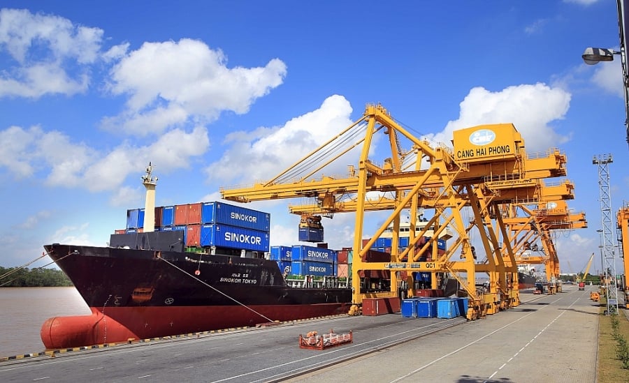 Thủ tục hải quan với hàng hóa tạm xuất tái nhập và hàng hóa tạm nhập tái xuất từ ngày 15/8/2025 