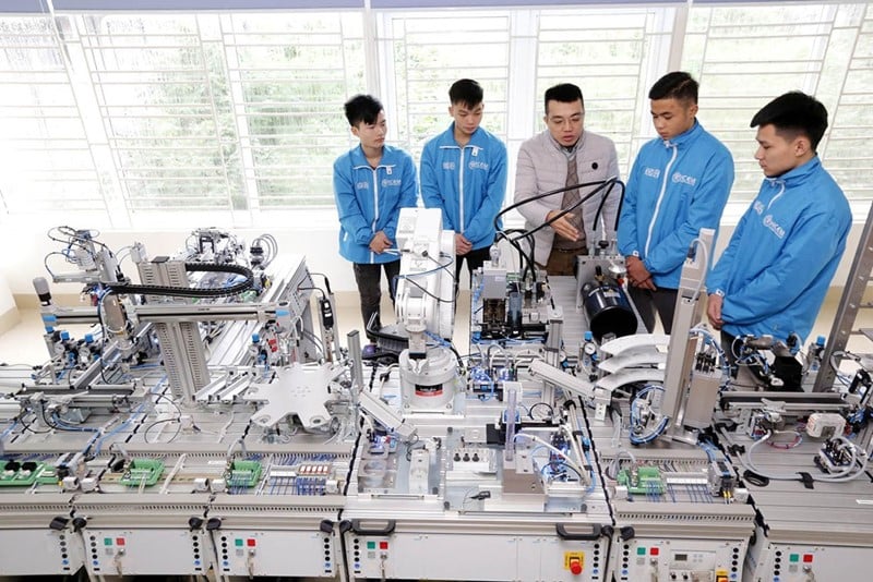 Đề xuất mức trần học phí giáo dục nghề nghiệp từ năm học 2025-2026 trở đi