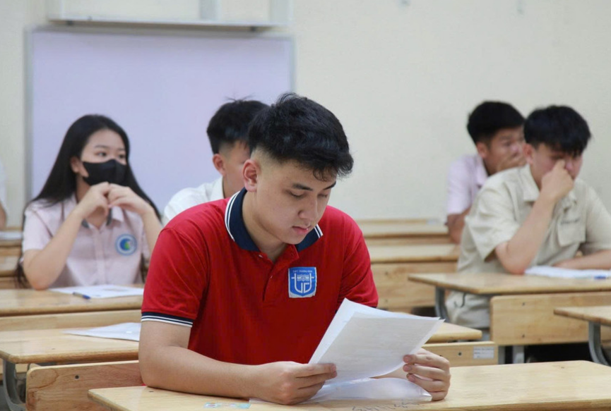Mấy giờ công bố phổ điểm thi tốt nghiệp THPT 2025