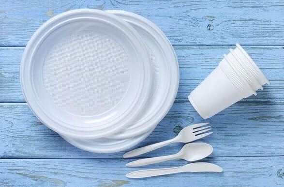 Dừng sản xuất và nhập khẩu sản phẩm nhựa một lần tại Hà Nội chậm nhất từ 01/01/2031
