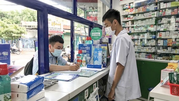 Điều kiện thanh toán chi phí trực tiếp cho người bệnh trong trường hợp người bệnh tự mua thuốc, thiết bị y tế từ 15/8/2025 (Hình ảnh từ Internet)