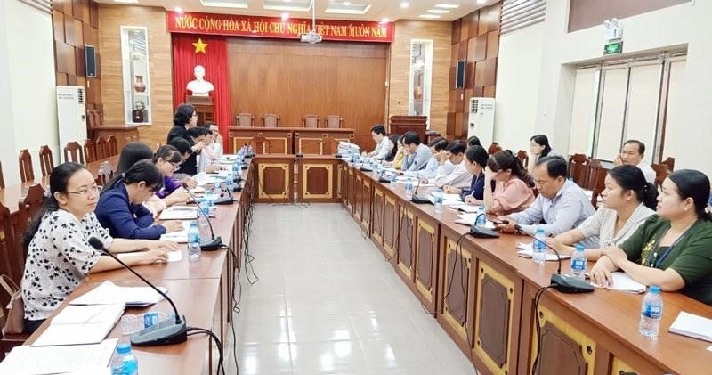 Chỉ đạo mới về sửa đổi chế độ tiền lương phụ cấp với cán bộ công chức