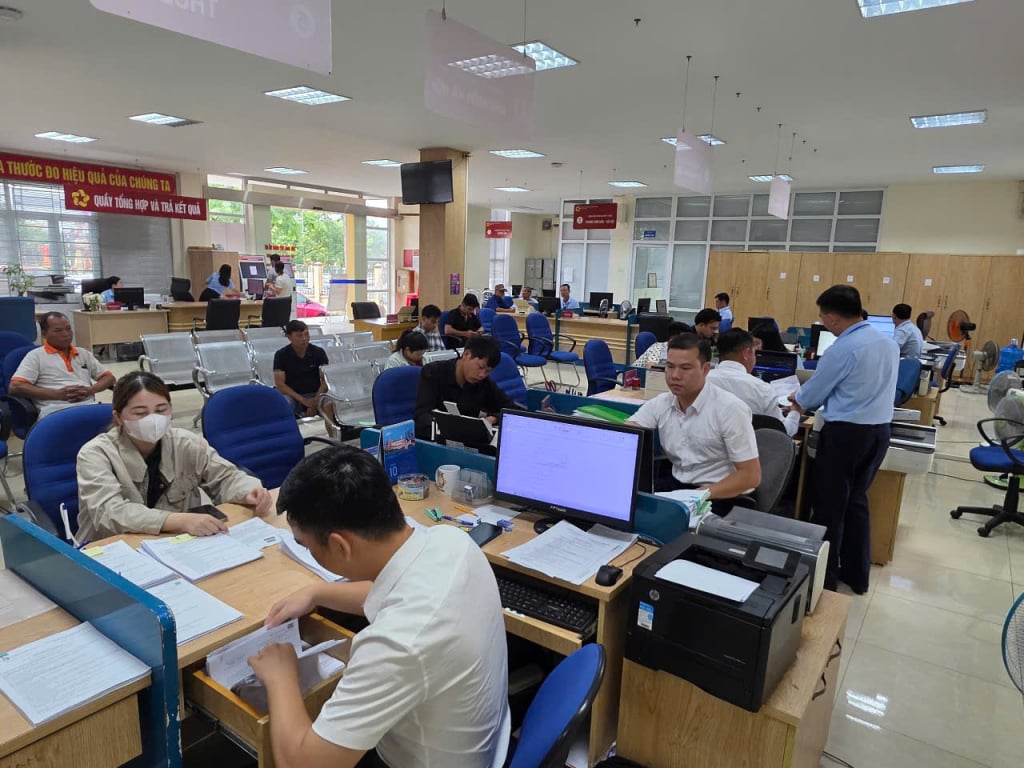 Kết luận 179-KL/TW: Tiếp tục hướng dẫn cụ thể phân cấp phân quyền cho địa phương