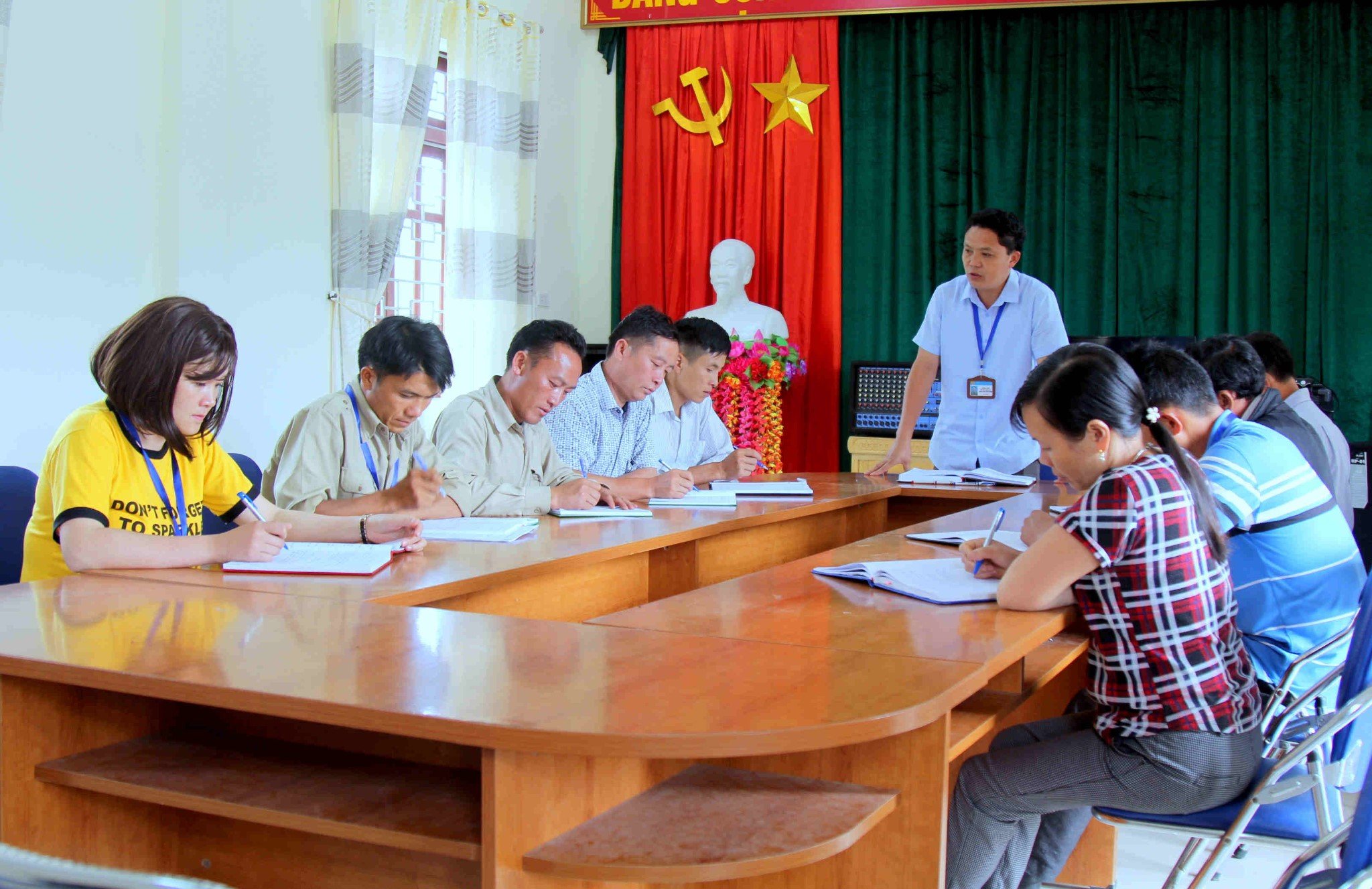 Tiêu chí xếp loại chất lượng công chức ở mức không hoàn thành nhiệm vụ của Bộ GD&ĐT