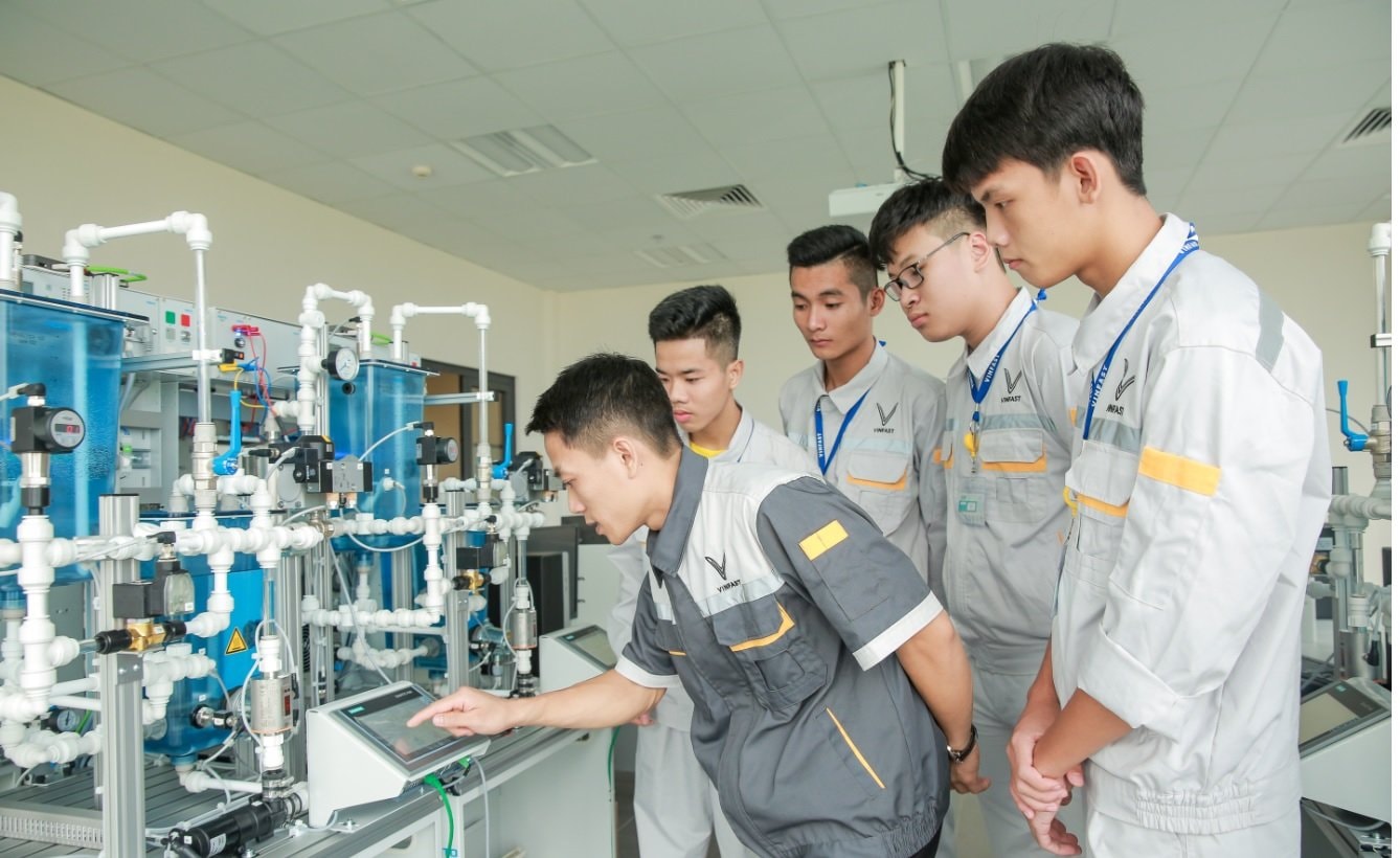 Chuẩn nghề nghiệp giáo viên sơ cấp hạng 2 năm 2026