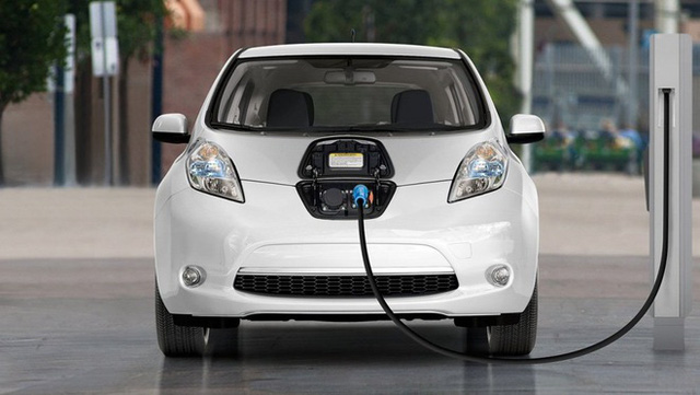 Đề xuất miễn lệ phí trước bạ cho ô tô điện đến hết năm 2030