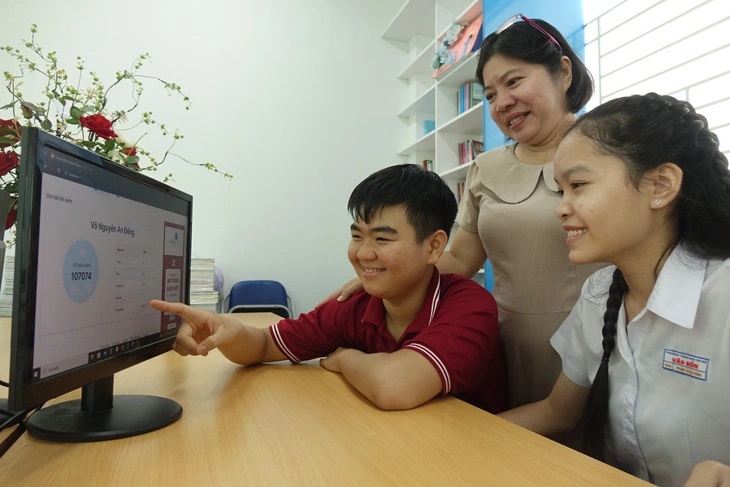 Link tham khảo điểm chuẩn lớp 10 các năm học (Hình ảnh từ Internet)