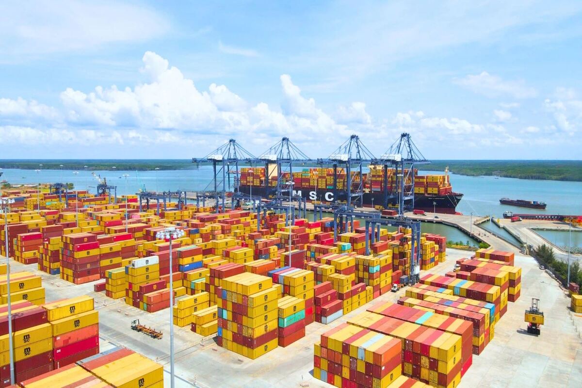 Mức phạt vi phạm về quá cảnh hàng hóa, chuyển khẩu hàng hóa từ 01/7/2026