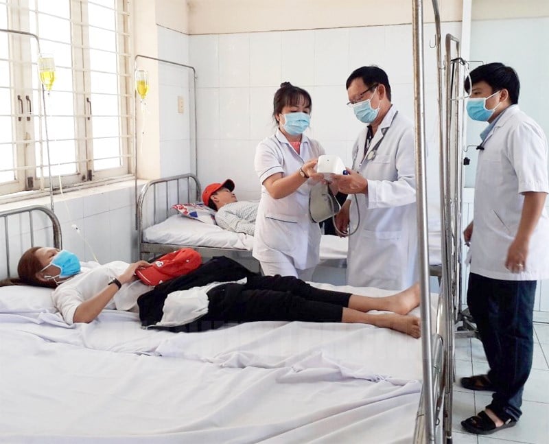 Bộ Nội vụ hướng dẫn phụ cấp chức vụ tại Trạm Y tế cấp xã (Công văn 4884/BNV-VP)