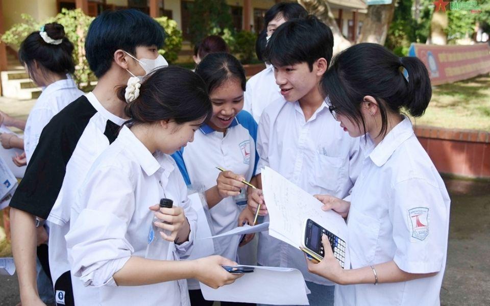 Đề thi đáp án môn Toán Tiếng Anh thi vào lớp 10 Điện Biên năm 2026