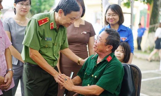 Thủ tục giải quyết chế độ người có công giúp đỡ cách mạng năm 2026 [Cập nhật mới]