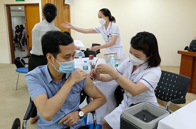 Mức hỗ trợ hằng tháng với nhân viên y tế thôn và tổ dân phố từ ngày 15/7/2026